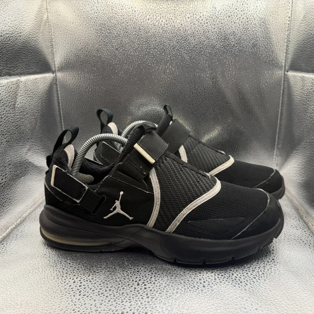 Size‎ 8.5 Air Jordan Trunner 11 LX Black White Mens Athletic Sneakers 453843-001